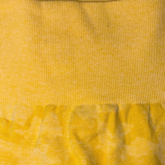 NVGTN Sunshine Yellow Camo Seamless Leggings XS - Picture 3 of 6